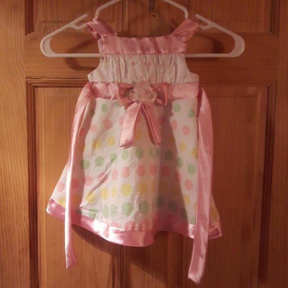 Youngland Other - 🛍3/$15🛍 Youngland Sleeveless Polka Dot Dress white pink size 18M